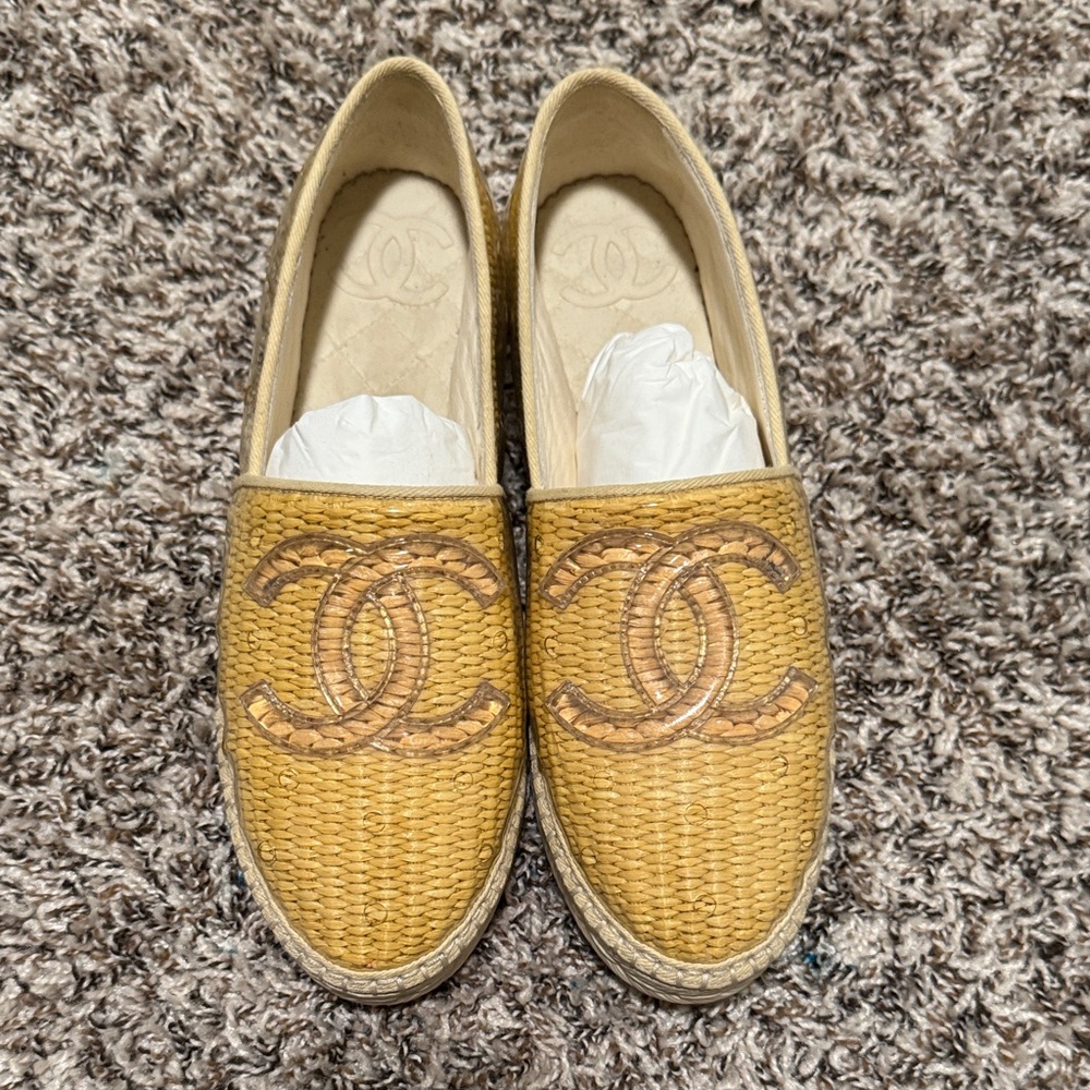 CHANEL Espadrille Flats Spring 19